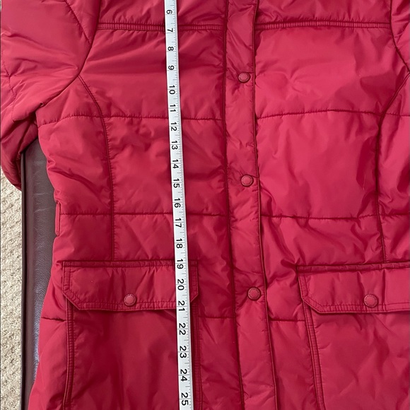 Lands' End Insulated Jacket with Sherpa Inner Collar - Picture 12 of 12